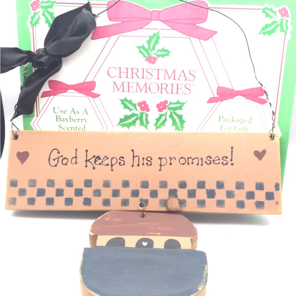 Handmade god keeps his promises wall plaque.